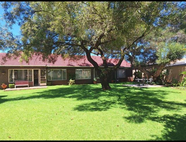3 BEDROOM HOUSE FOR SALE IN BRENTHURST